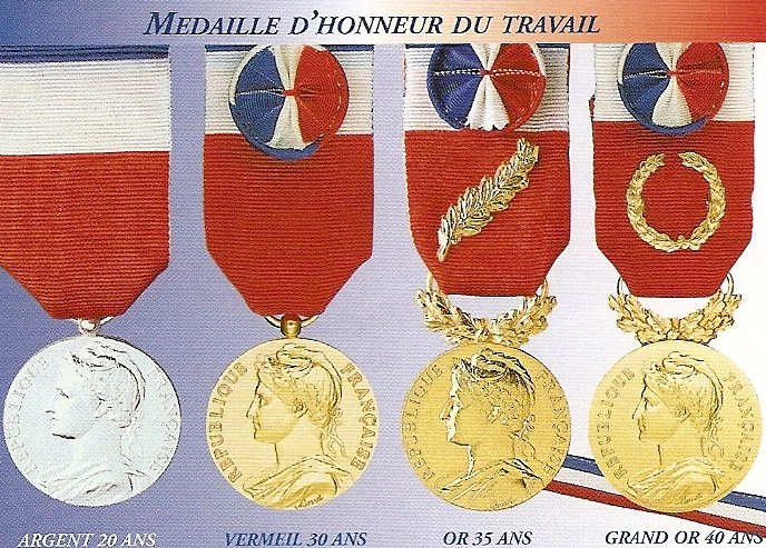 La Médaille D Honneur Du Travail Association Les Fontaines